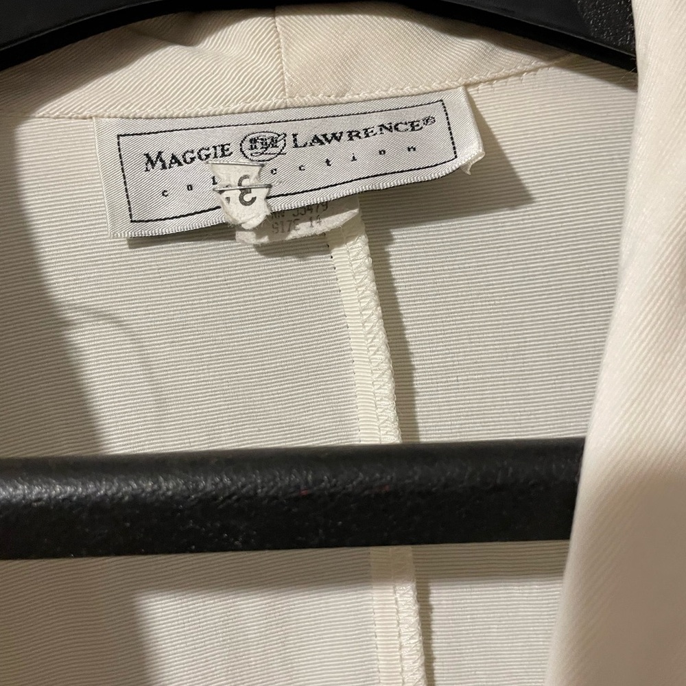 Maggie Lawrence 2piece suit & skirt